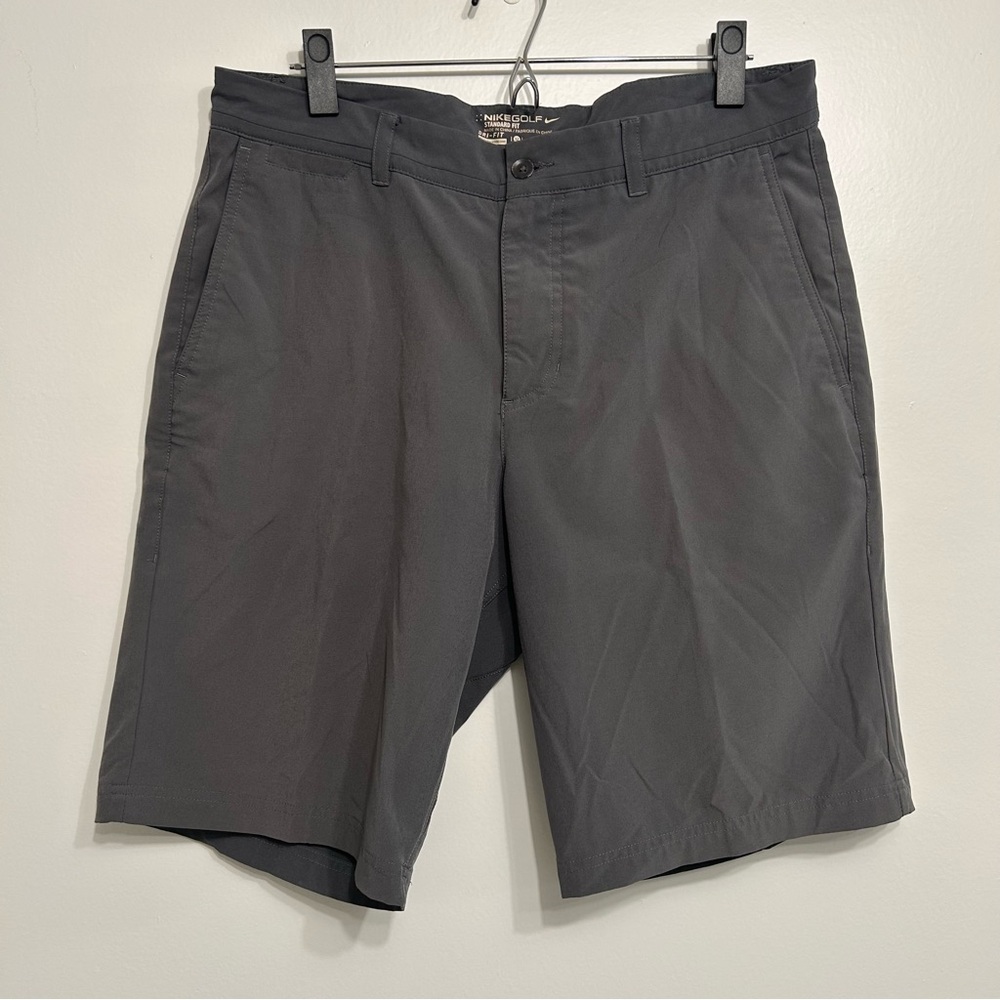 Nike Gray Golf Shorts Size 32 EUC